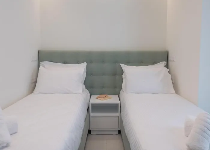 Elesya Luxury Apartment